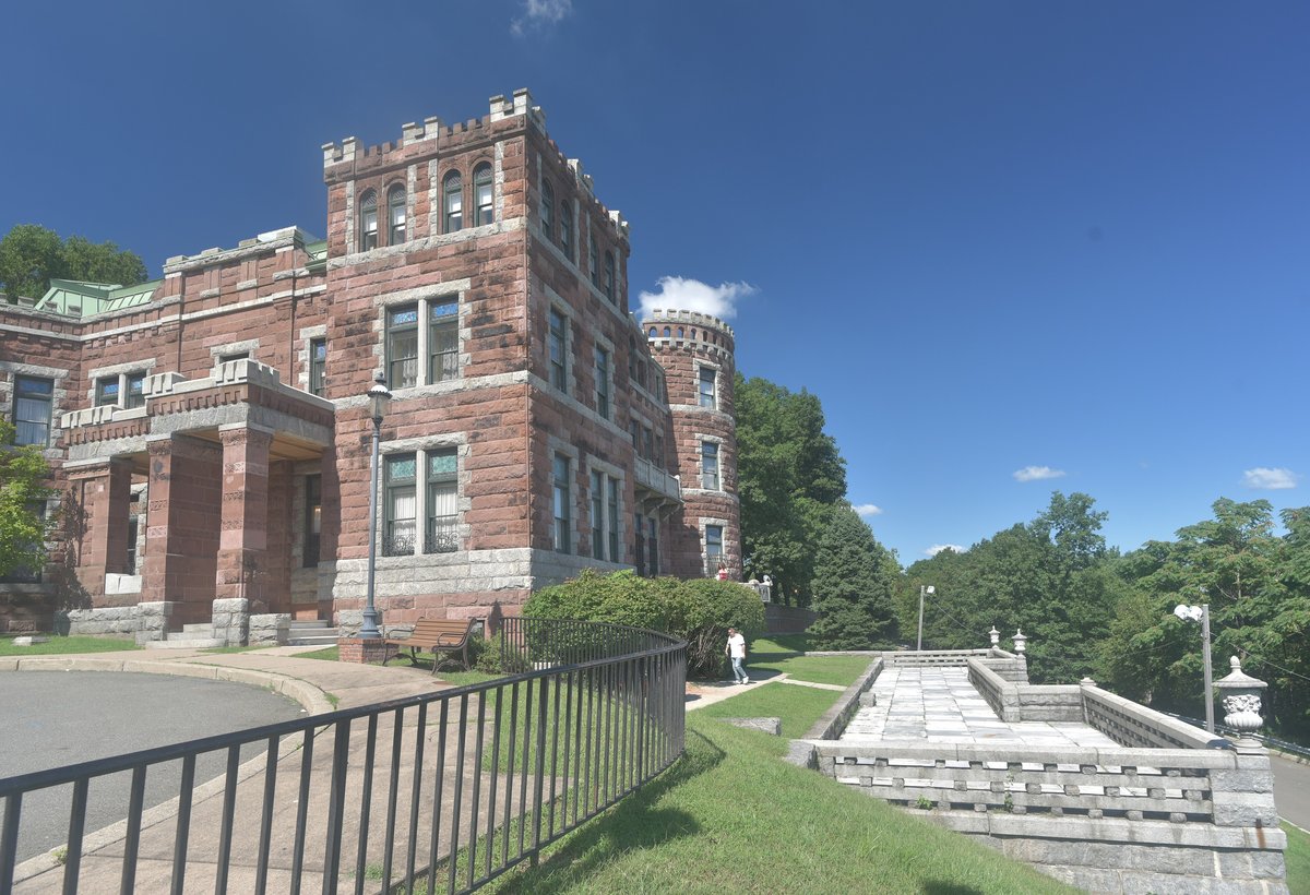 Clifton, NJ - File:Lambert Castle, Clifton, NJ.jpg - Wikimedia Commons